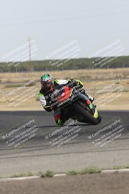 media/Sep-07-2024-Pacific Track Time (Sat) [[9bb89f5e83]]/A group/Phone Wall Paper 1000am/